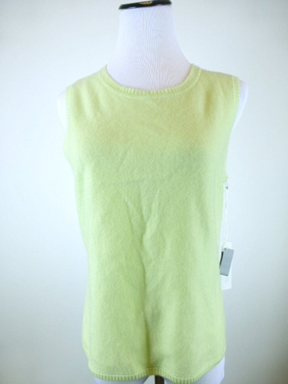 GRAYSON AND DUNN green 100% cashmere sleeveless shell sweater M NWT